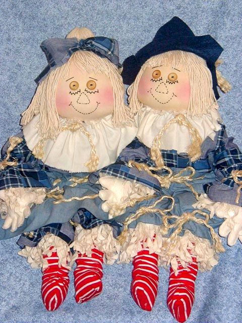 Ned & Nellie cloth scarecrow picture